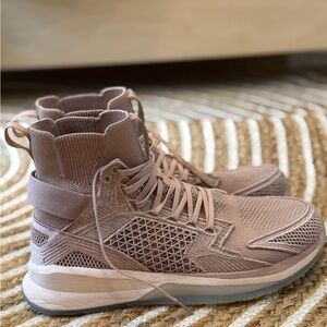 APL concept x carbon fiber Men's Athletic basketball Sneakers light pink 8